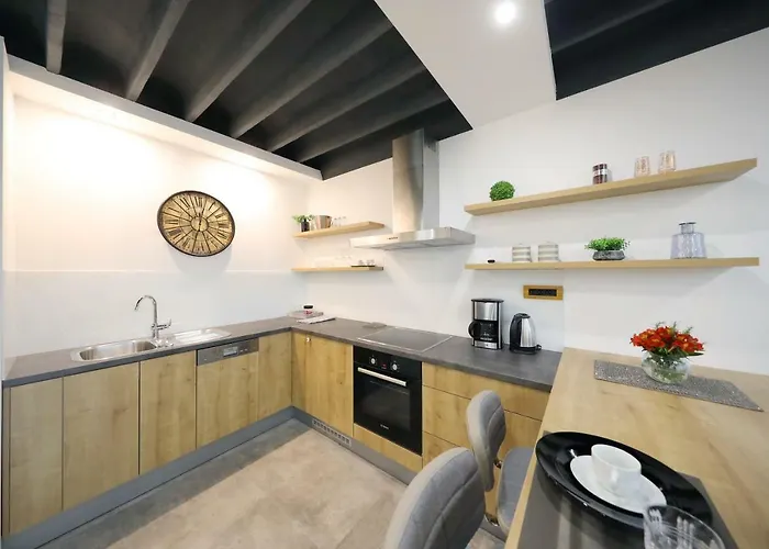 Zadar Harbour Apartment