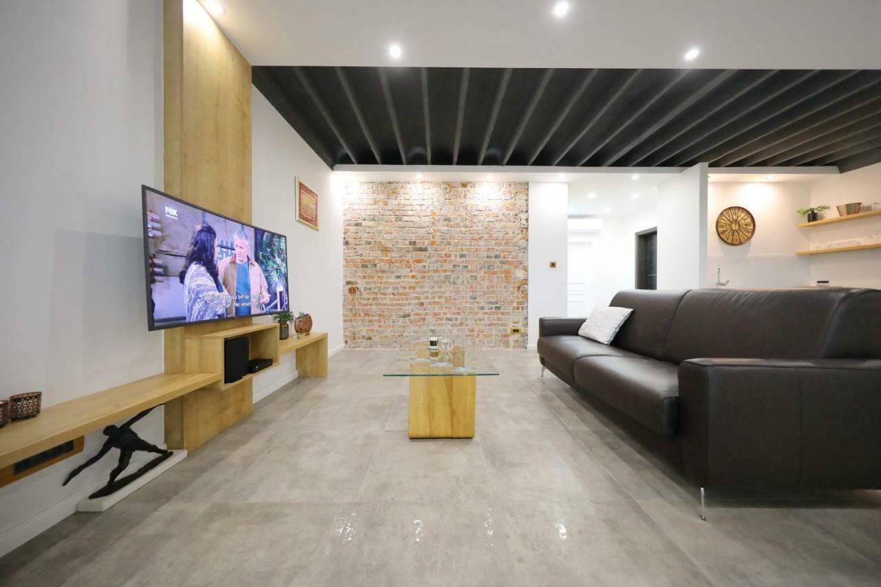 Harbour Sea View Apartment