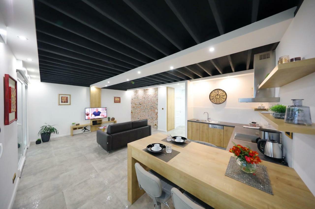 Harbour Sea View Apartament